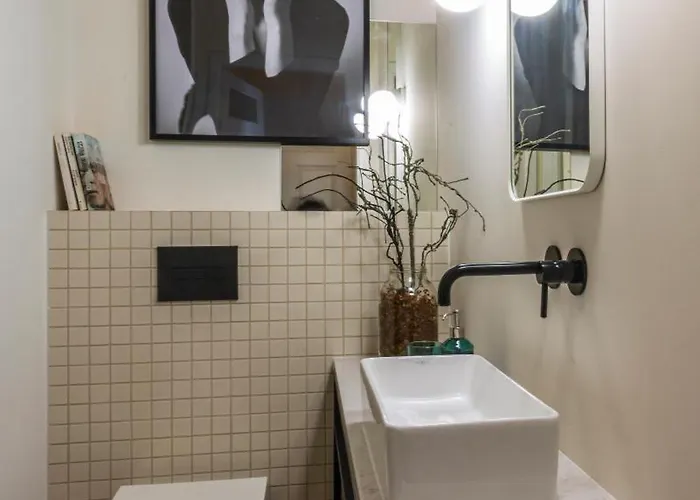 Barbican Old Town 아파트 *